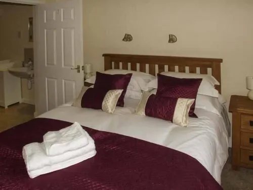 Cwmgilla Farm Hotels in Knighton