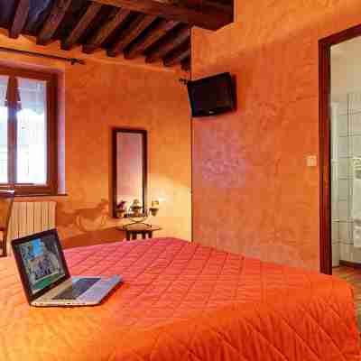 Hôtel Des Trois Maures Rooms