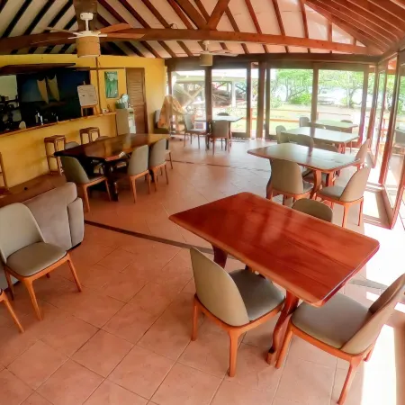 Fare Oviri Lodge