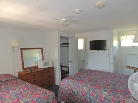 Phil & Anns Sunset Motel Отели рядом с достопримечательностью «Frosty Drew Observatory & Sky Theater»