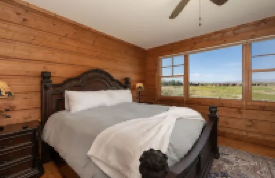 19th Hole Cabin