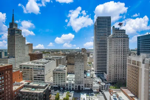 CozySuites Two Condos with Sky Pool in Dallas