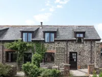 Greenfinch Hotels in Holsworthy