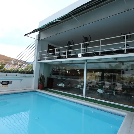 Hotel San Fernando Real