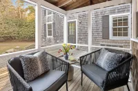 Lambert's Cove Inn & Resort