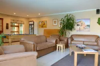 Old Oak Guest House Hotels in Bellville
