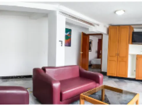 Hotel la Giralda Hoteles en Ibarra