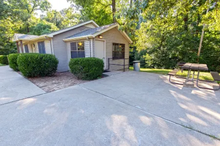 Kentucky DAM Village State Resort Park