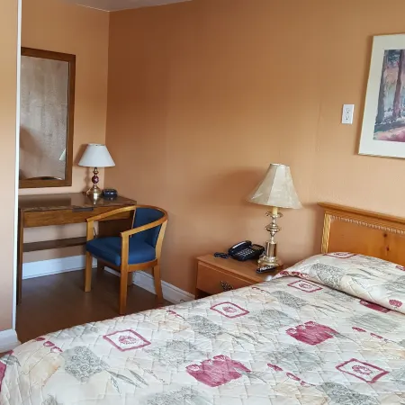 Maples Motel