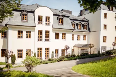 Kloster St. Josef Hotel dekat Rectory St. John