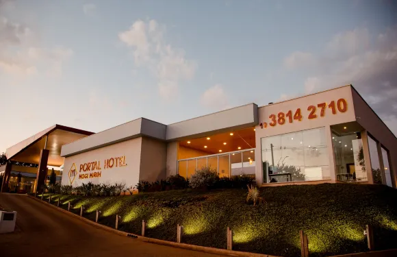 莫吉米林波塔爾酒店