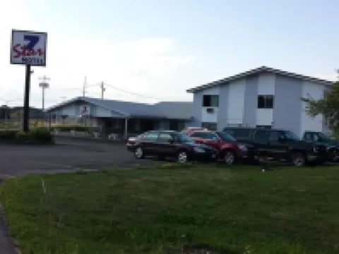 7 Star Inn Hotels in Marshfield