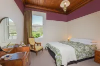 Dunstan House Hotels in Clyde