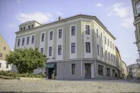 Stadthotel König Albert Hotels in der Nähe von Schwanenbrunnen