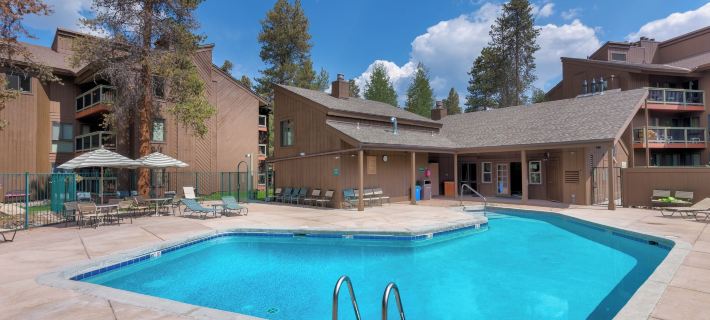 Wild Irishman 1030 Hotels in Keystone