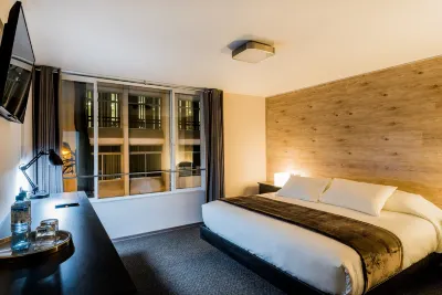 Hotel Viza Hotels in Чаракато