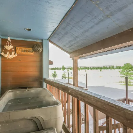 Picturesque Pagosa Springs Retreat w/ Mtn Views!