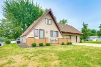 Lakefront St Marys Getaway w/ Boat Dock + Fire Pit - 3-Star