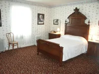 Bridgeport Inn - 2-Star