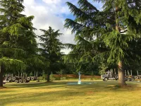 Fuller Lake Chemainus Motel - Beach