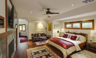 East Hampton Art House Bed and Breakfast