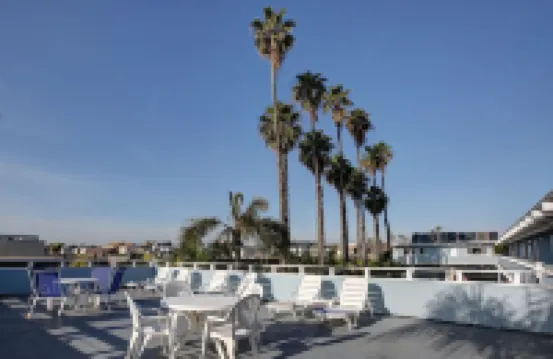 Newport Channel Inn
