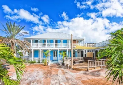 Turks Head Inne Hotels near Conch World