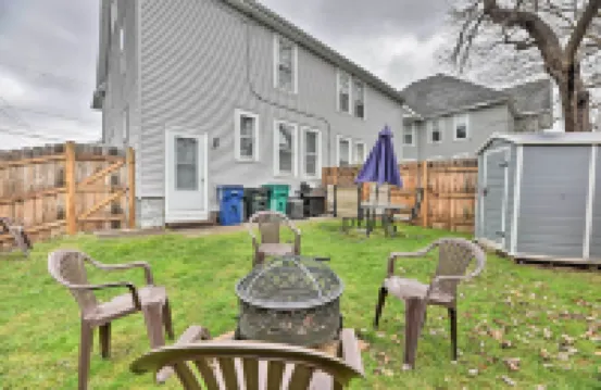 Walk to Niagara Falls! Family Home with Yard