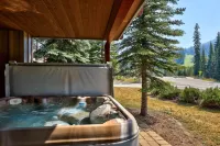 Trappers Landing #30 2 Bedroom Townhouse Hotels in Sun Peaks