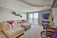 Beachfront Oceanside Condo w/ Pool & Hot Tub! - balcony