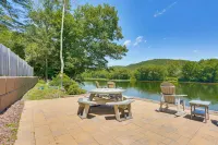 [City] Farm w/ 120 Acres, Mtn & Water Views! - Boutique