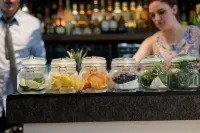 The Ruby Hotel - Quầy bar