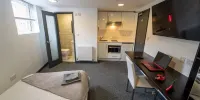 100 Dale Road Studios in Guest House - Standard Studio, Ensuite (Studio 5)
