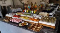 Pramod Convention & Beach Resorts - breakfast
