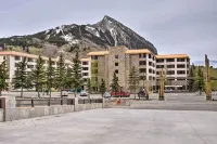 Crested Butte Studio w/ Community Hot Tub & Pool! - Parkplatz