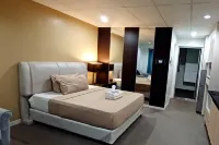Smart Condominium Official Hotel di Opol