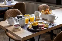 Hotel le Dauphin - breakfast