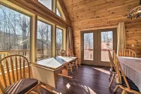 Cabin w/ Mtn View, 4 Mi to Massanutten Resort - parking