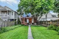 Entire Downtown Gettysburg Historic 4Br/3BA Home, Sleeps 8 with Free Parking