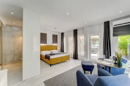 Bal Apartments Adults Only