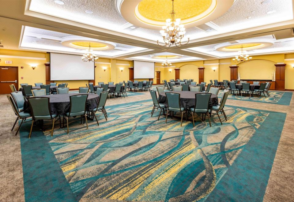 Drury Plaza Hotel St. Louis Chesterfield Over view