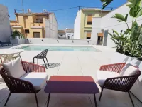 Numa Valencia El Carmen - مسبح على السطح