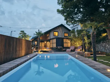 Iwaya Onsen Ejima Bettei Umitomori (Awaji Island) Отели рядом с достопримечательностью «Акаши-Кайкио»