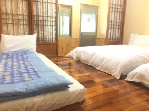 Xianshan Homestay Hotels in Yuanli Town