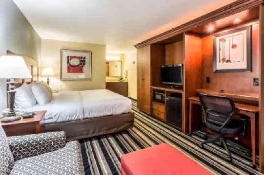 亨茨維爾研究園凱隆波因特飯店 住宿飯店