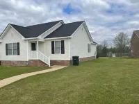 Beautiful Private 3 Bedroom Home Hotels near Staples