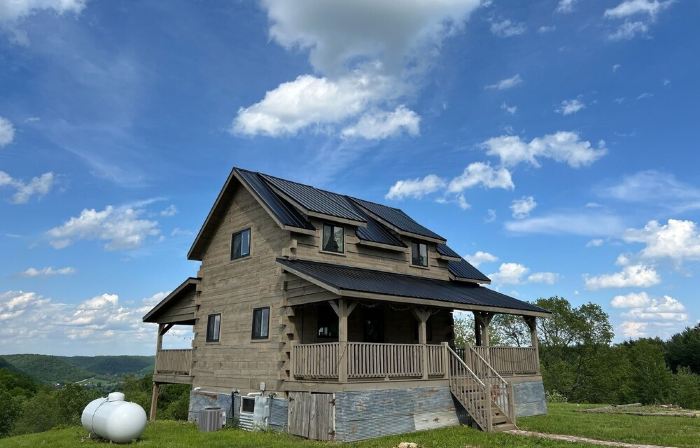 Driftless Log Cabin w/ Kickapoo Valley View