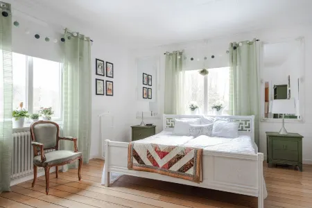 Villa Ekegården Отели в г. Юнсеред