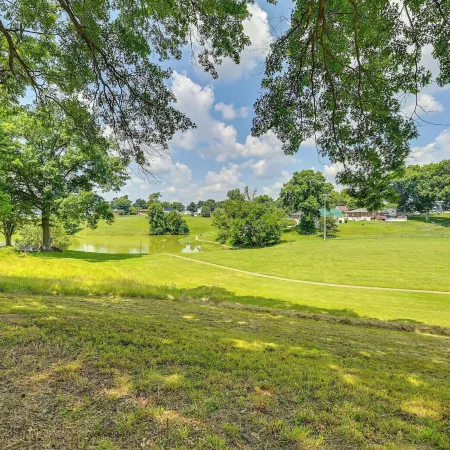 Serene Dry Ridge Vacation Rental w/ Nearby Fishing