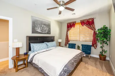 Luxurious AC Home Near Heart of Downtown, NAU, Snowbowl, Historic Route 66